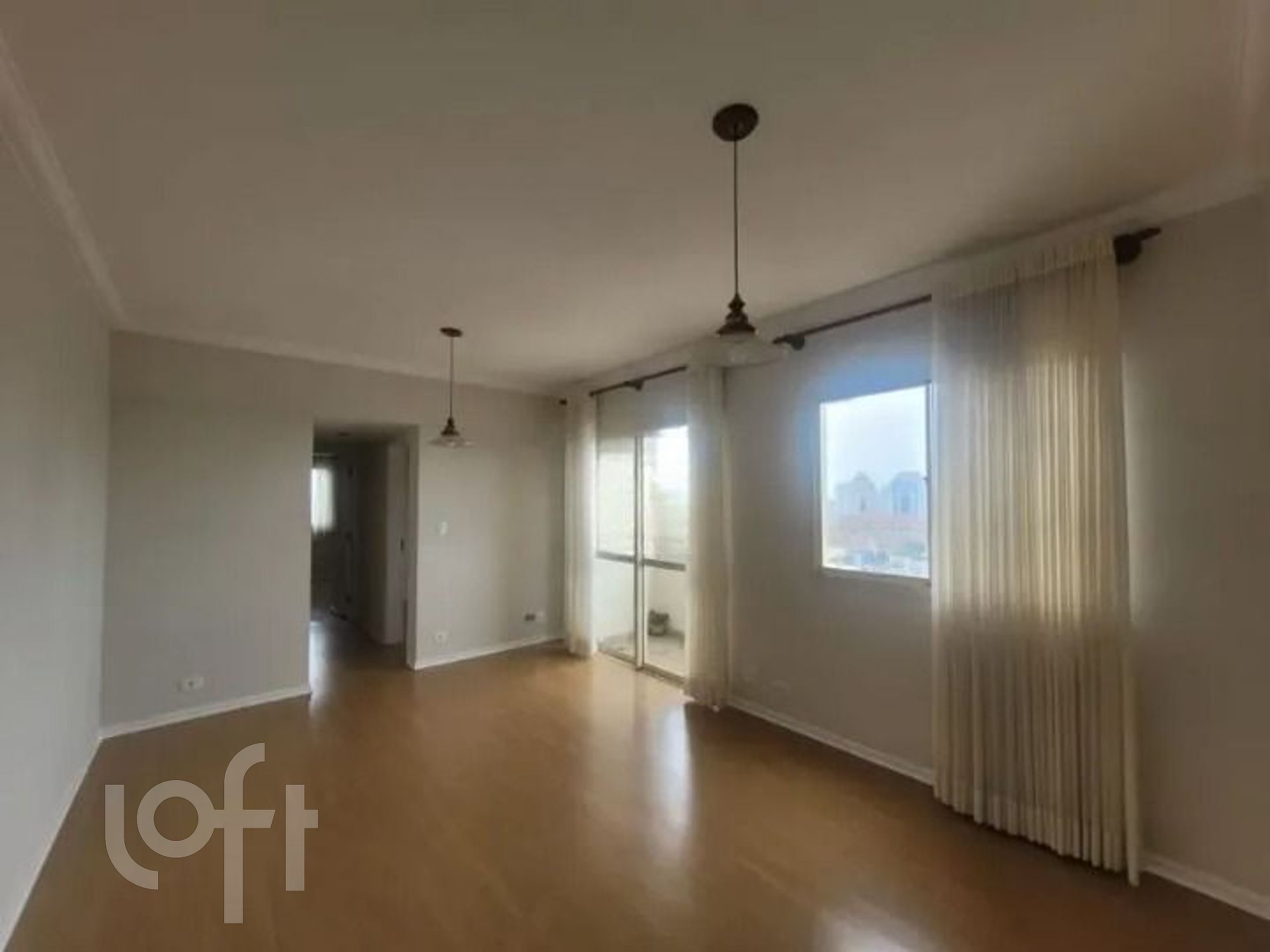 Apartamento à venda com 2 quartos, 67m² - Foto 2