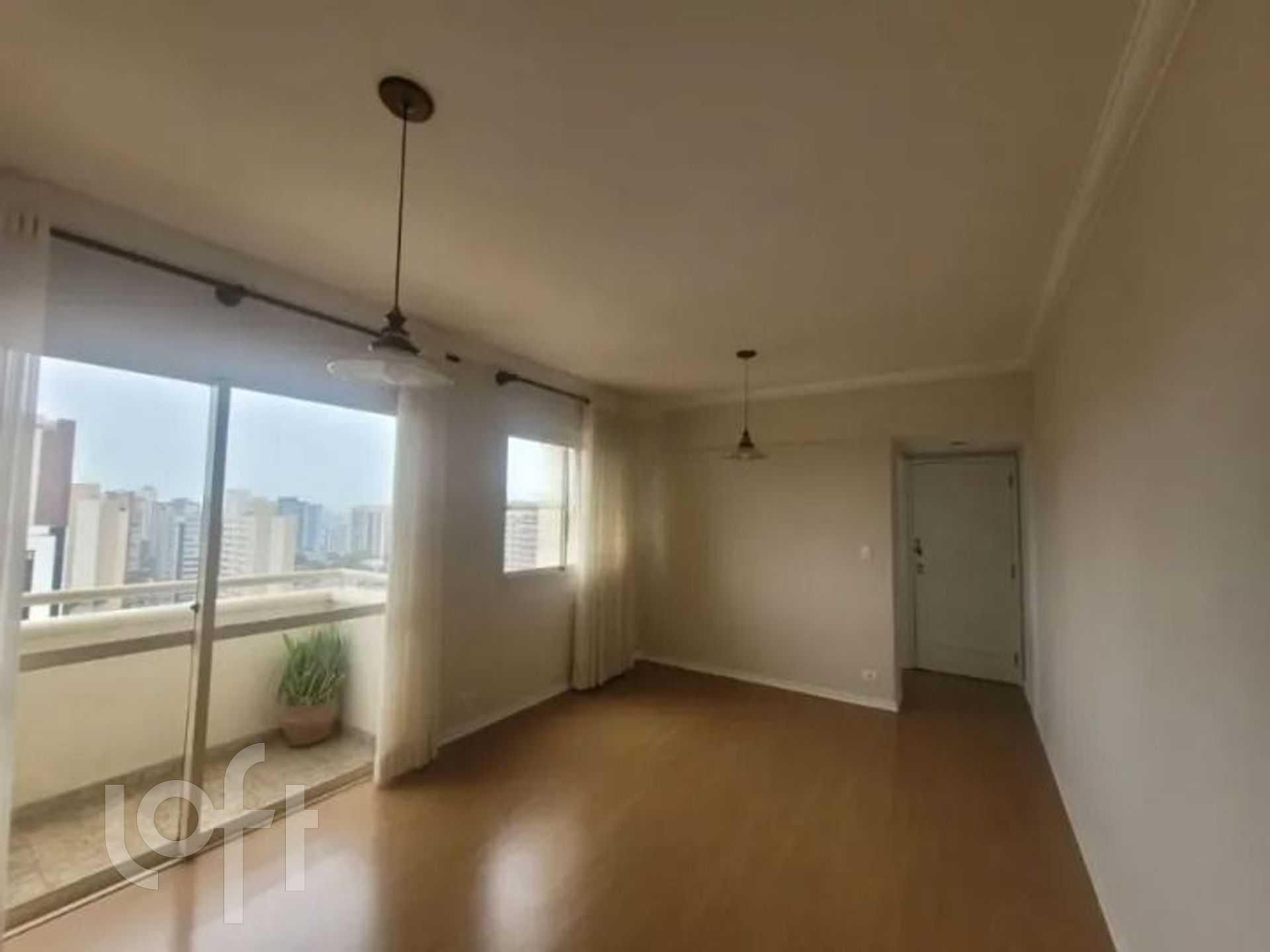 Apartamento à venda com 2 quartos, 67m² - Foto 1