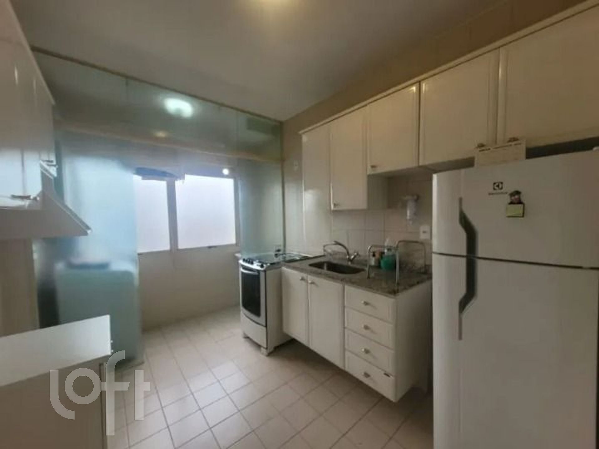 Apartamento à venda com 2 quartos, 67m² - Foto 10