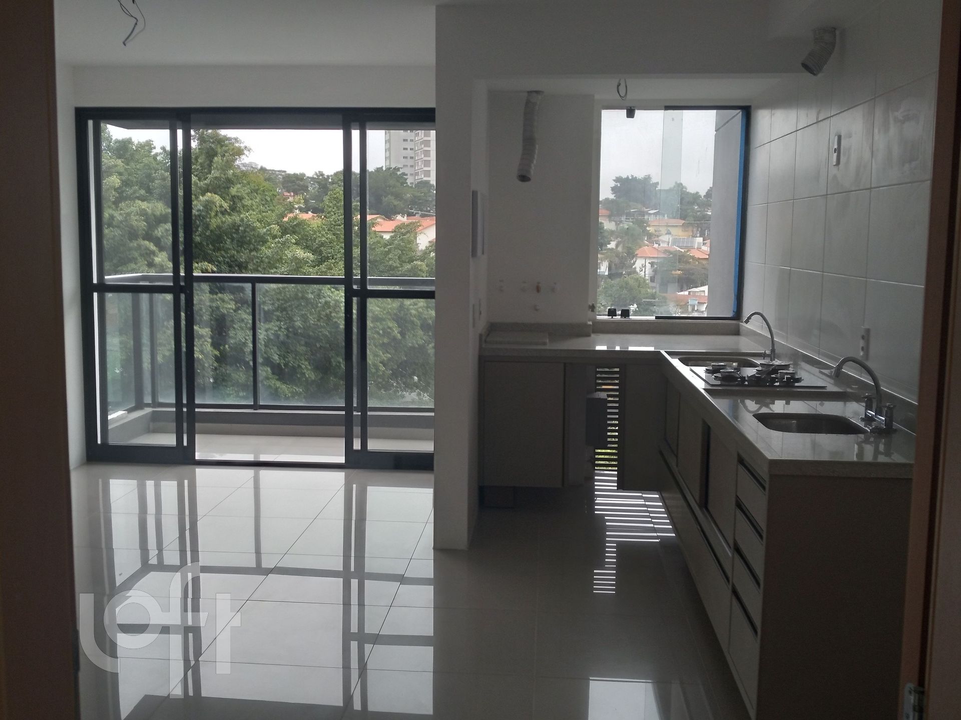 Apartamento à venda com 2 quartos, 58m² - Foto 1