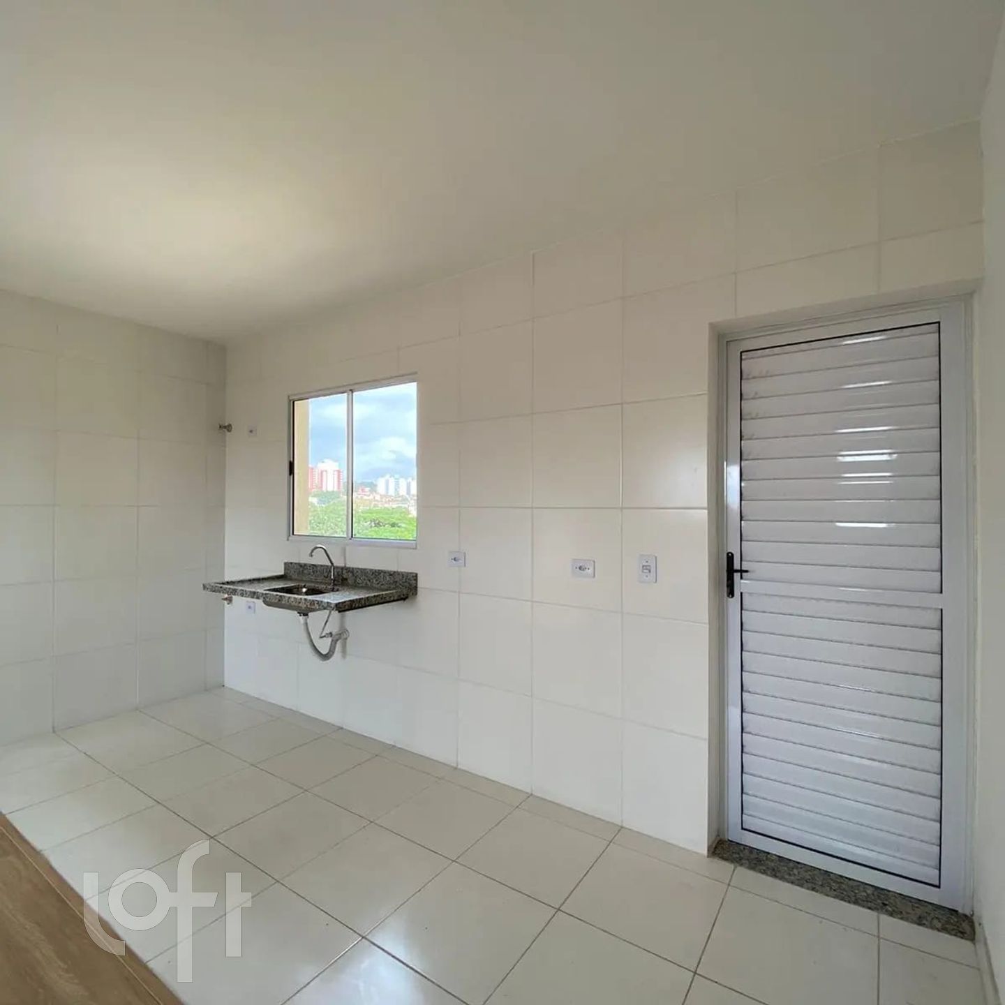 Apartamento à venda com 2 quartos, 44m² - Foto 12