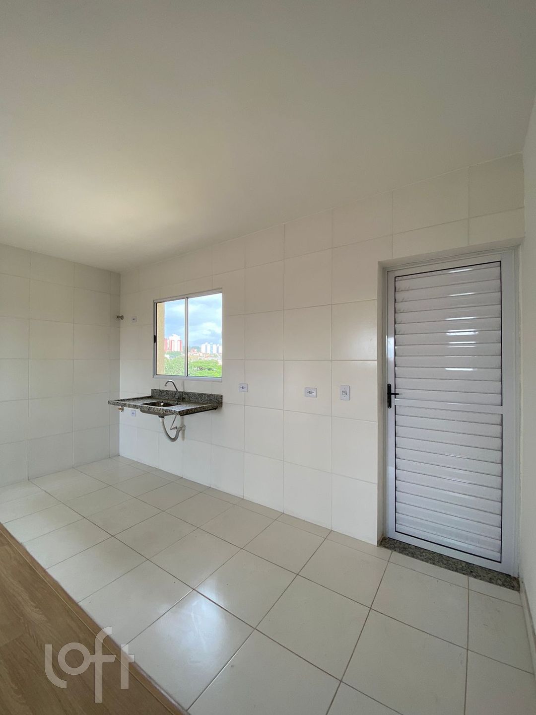 Apartamento à venda com 2 quartos, 44m² - Foto 5