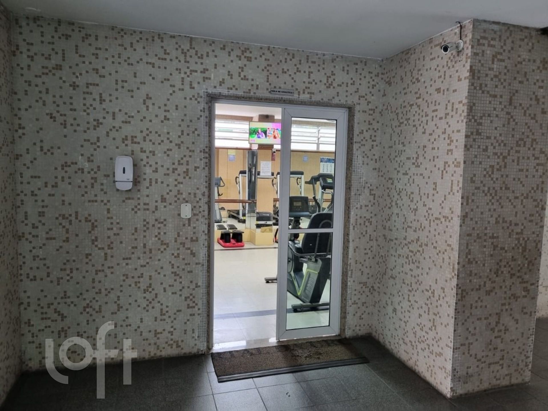 Apartamento à venda com 2 quartos, 72m² - Foto 29