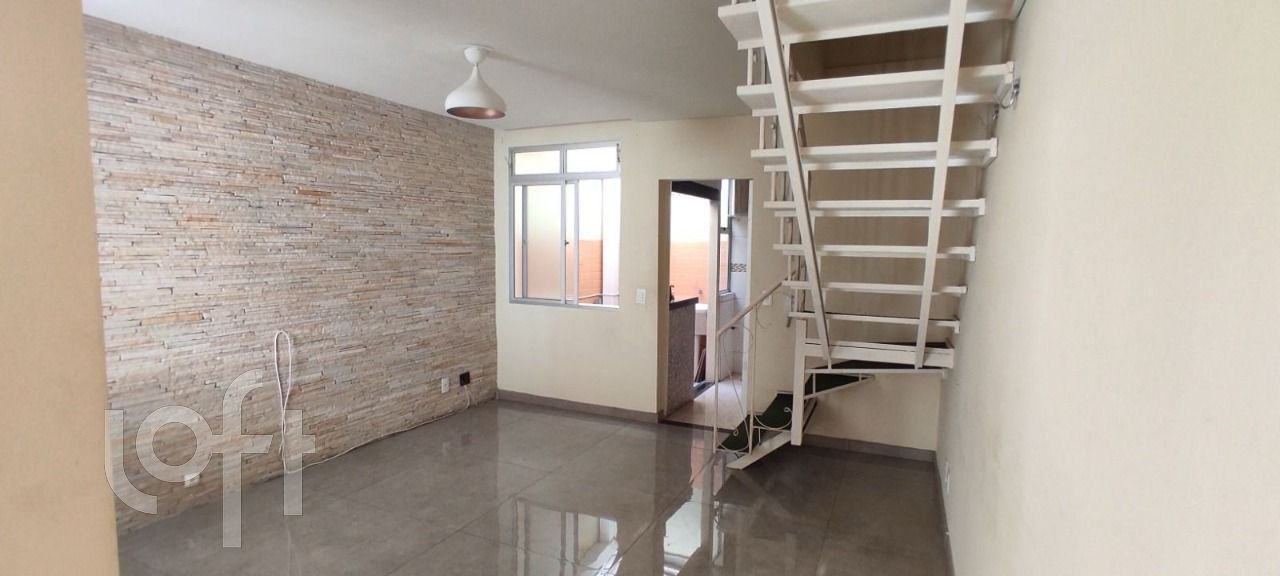 Casa à venda com 2 quartos, 79m² - Foto 4