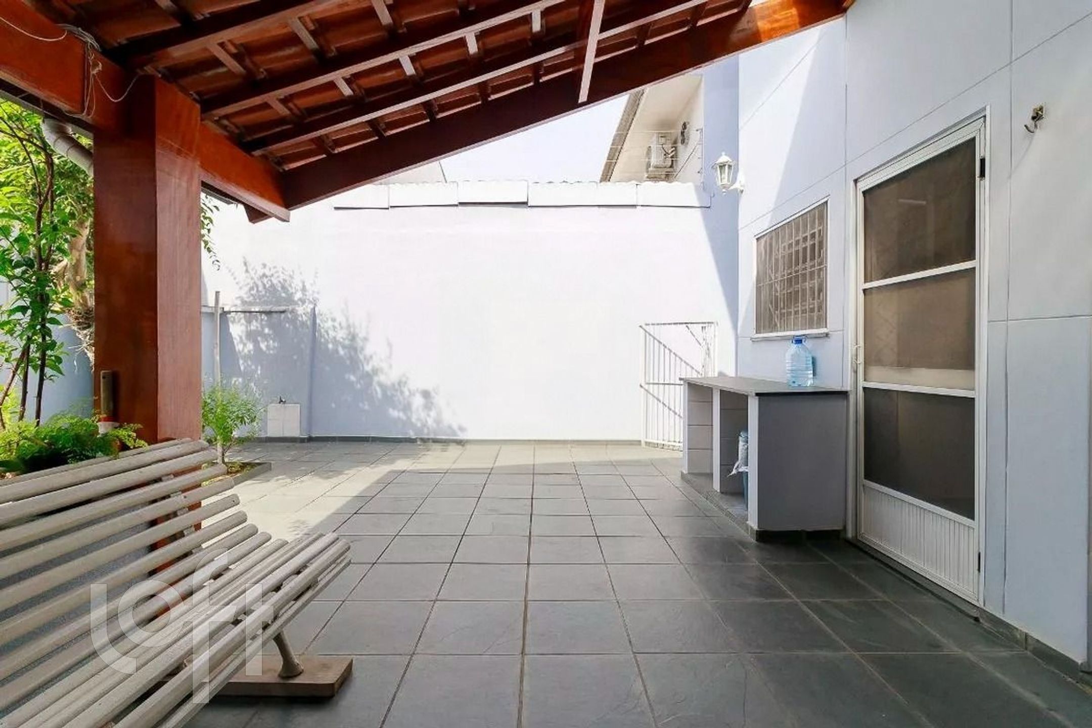 Casa à venda com 3 quartos, 150m² - Foto 14