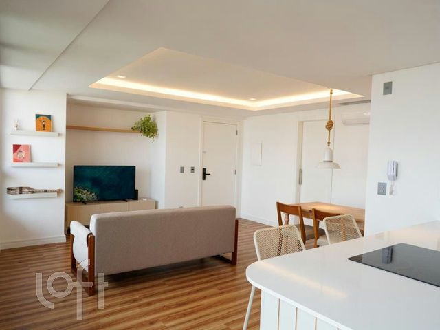 Apartamento com 75m², 2 dormitórios, 1 suíte, 1 vaga, Bom Fim em Porto Alegre