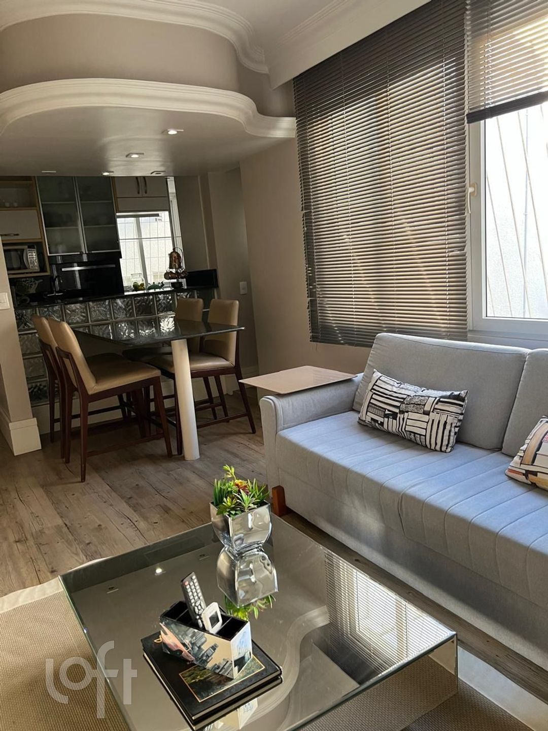 Apartamento com 73m², 2 dormitórios, 1 suíte, 1 vaga, Rio Branco em Porto Alegre