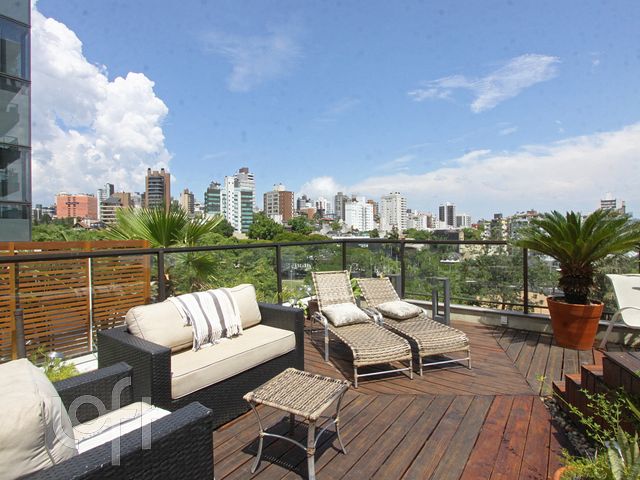 Apartamento com 296m², 4 dormitórios, 1 suíte, 2 vagas, Bela Vista em Porto Alegre