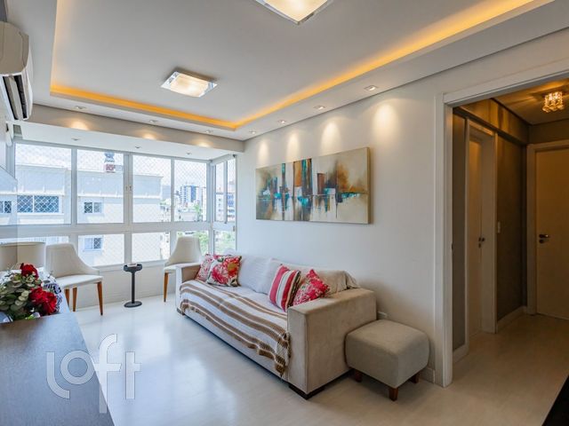 Apartamento com 65m², 2 dormitórios, 1 suíte, 2 vagas, Higienópolis em Porto Alegre