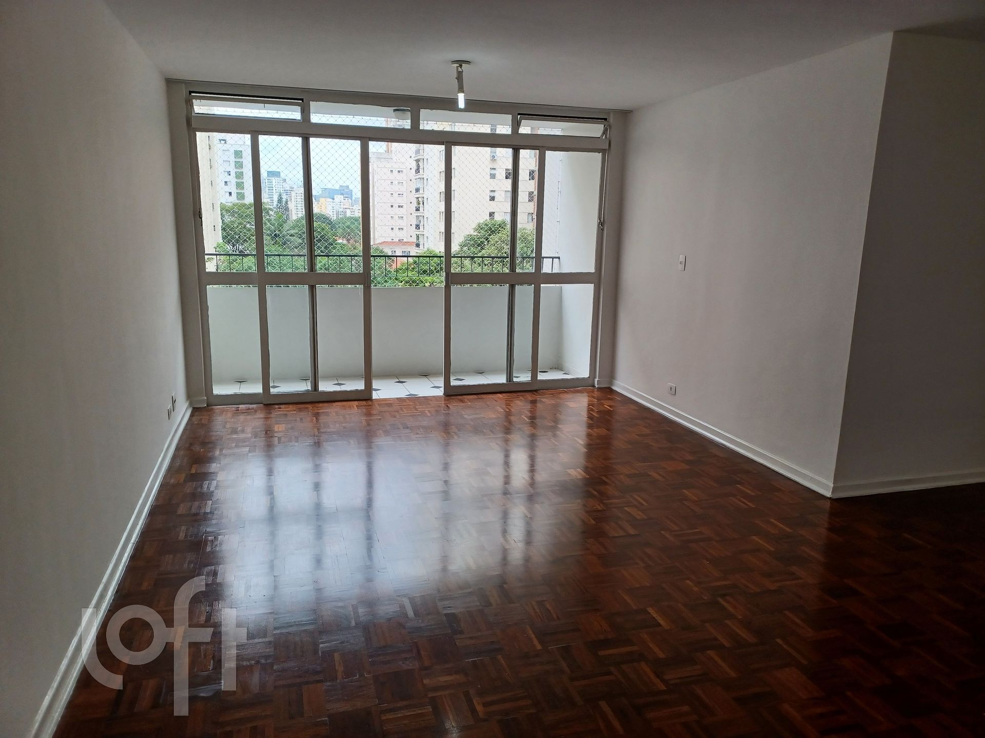 Apartamento à venda com 3 quartos, 100m² - Foto 1