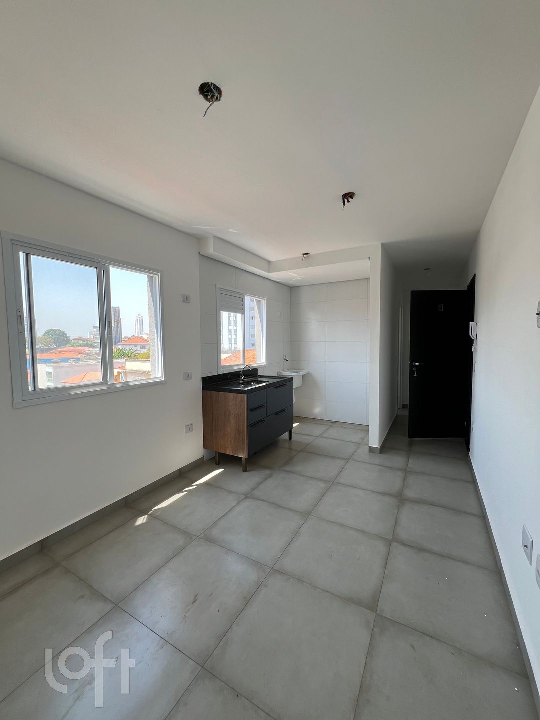 Apartamento à venda com 2 quartos, 42m² - Foto 2