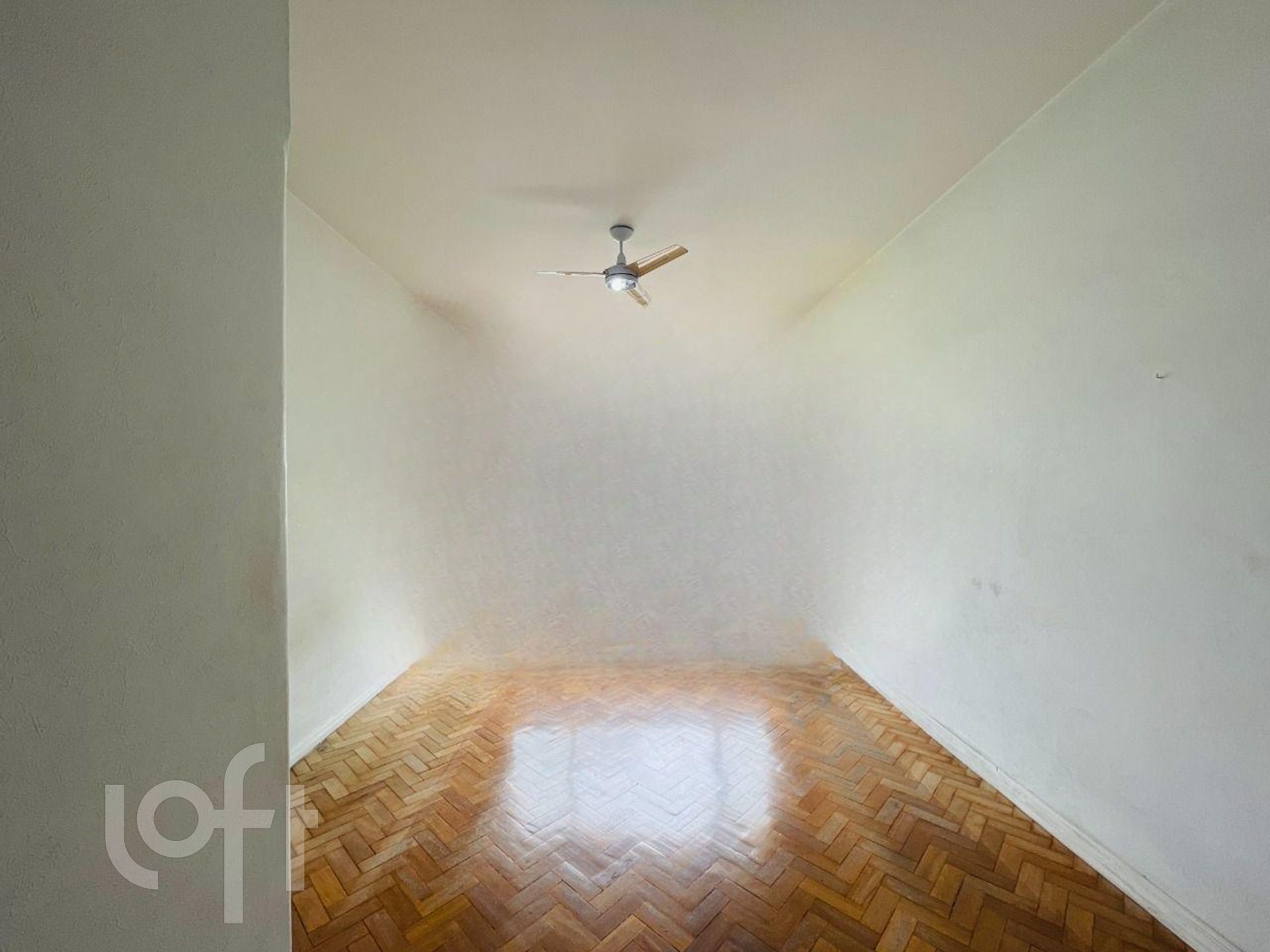 Apartamento à venda com 3 quartos, 97m² - Foto 2