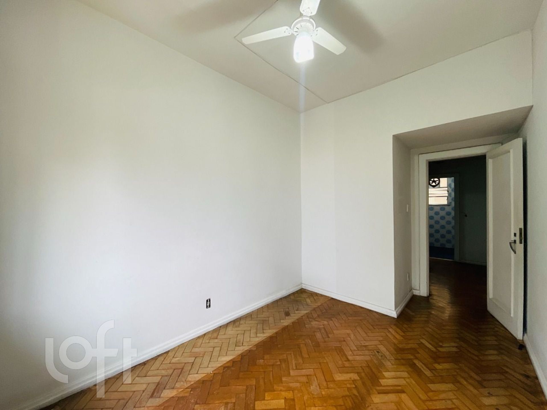 Apartamento à venda com 3 quartos, 97m² - Foto 13