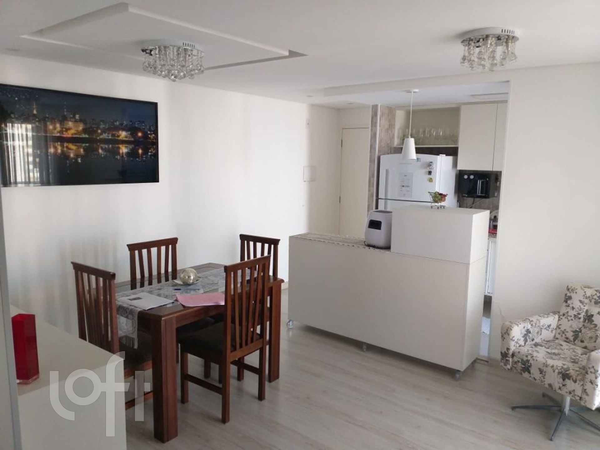 Apartamento à venda com 2 quartos, 63m² - Foto 1