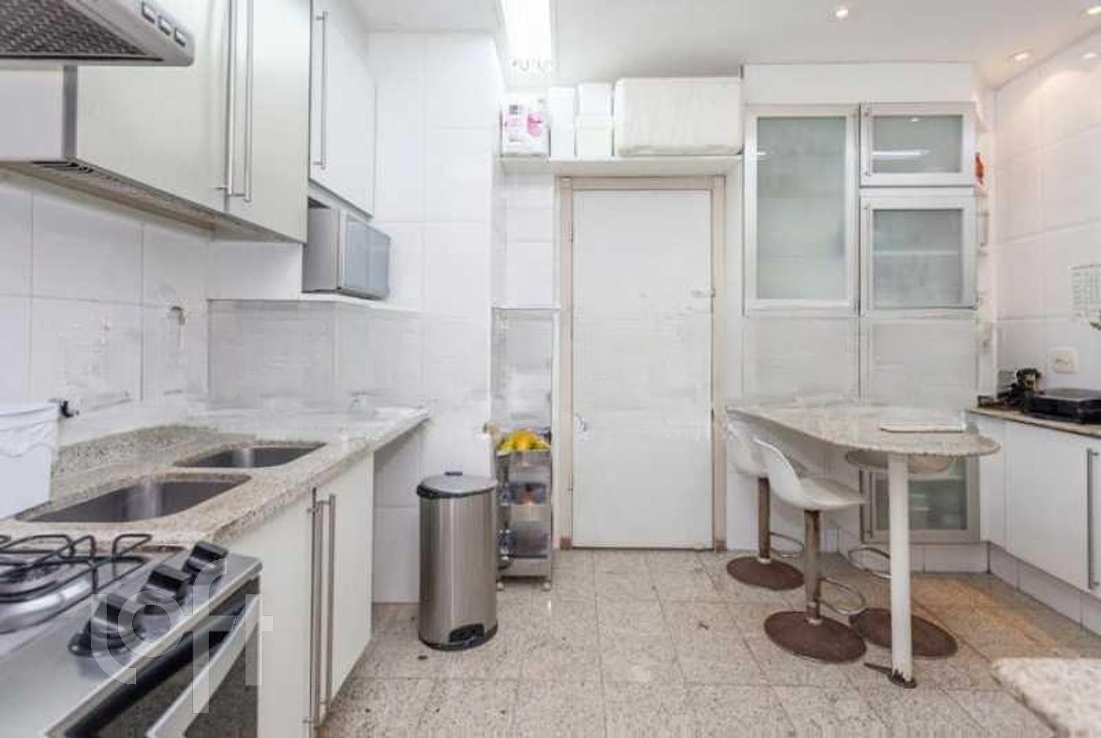 Apartamento à venda com 2 quartos, 300m² - Foto 25