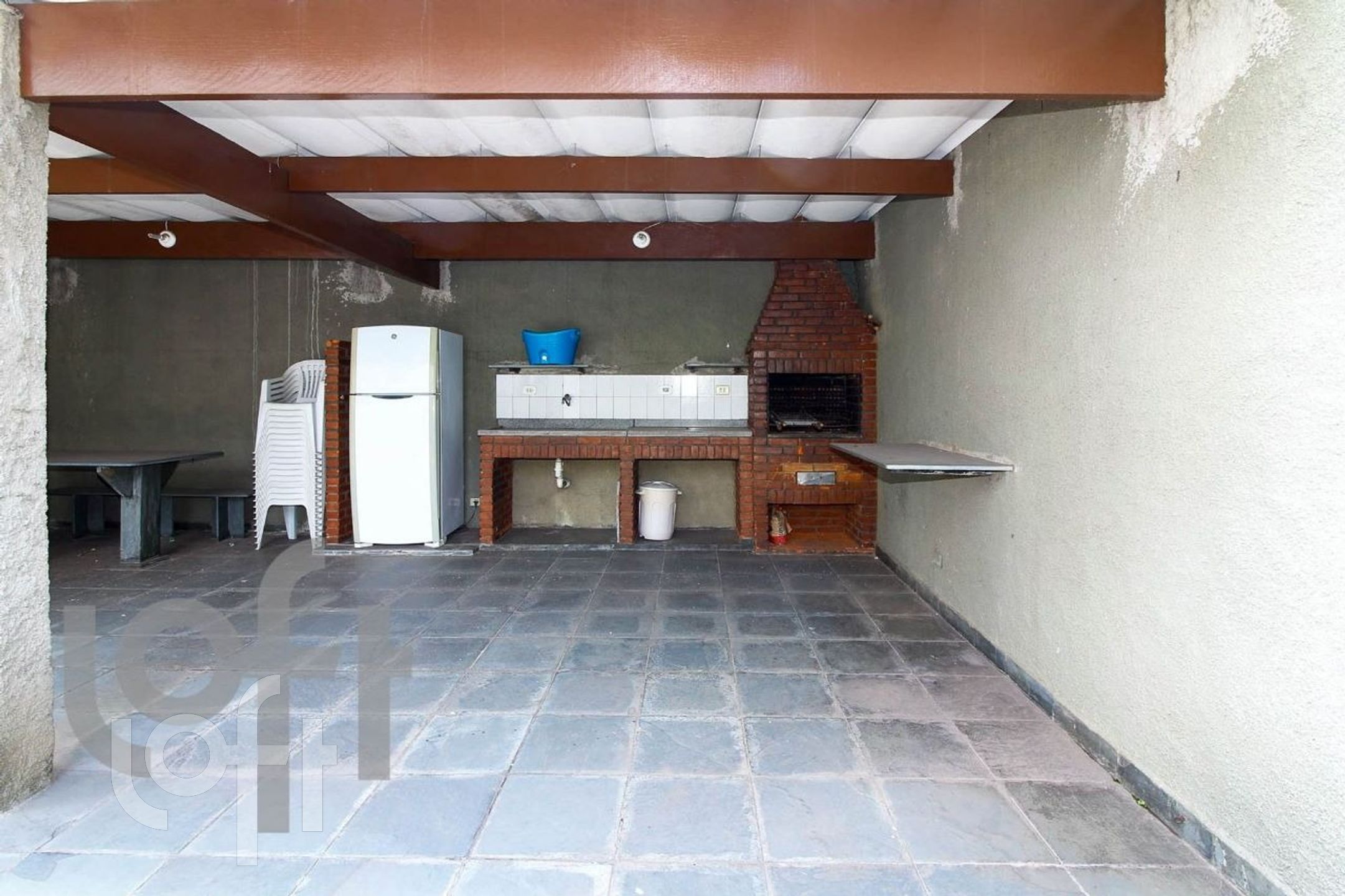 Apartamento à venda com 2 quartos, 85m² - Foto 23