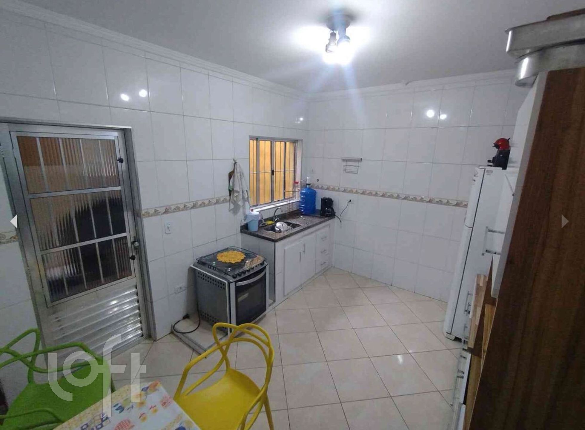 Casa à venda com 2 quartos, 191m² - Foto 2