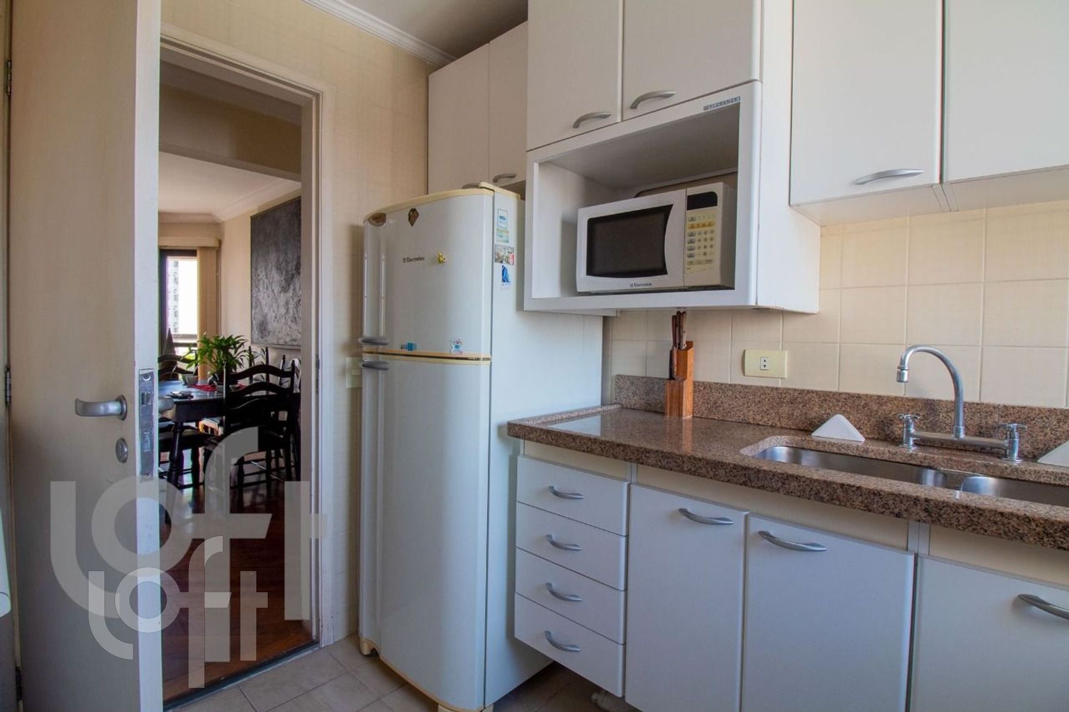 Apartamento à venda com 3 quartos, 100m² - Foto 7