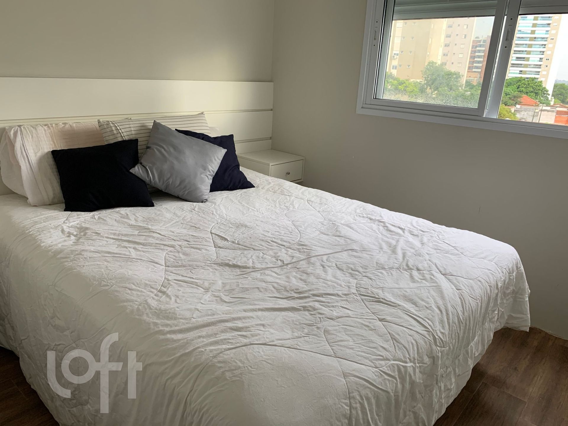 Apartamento à venda com 2 quartos, 70m² - Foto 15