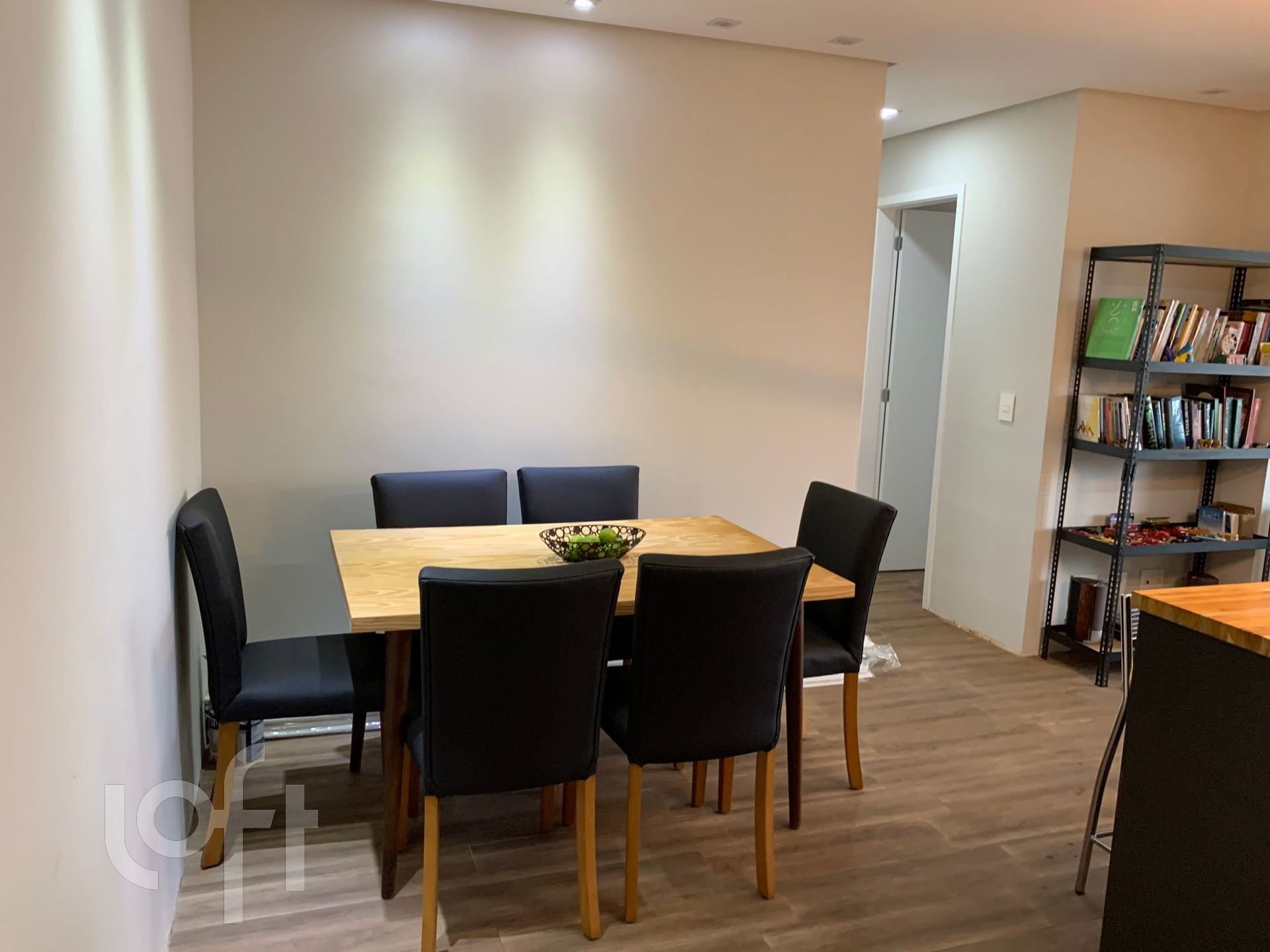 Apartamento à venda com 2 quartos, 70m² - Foto 13