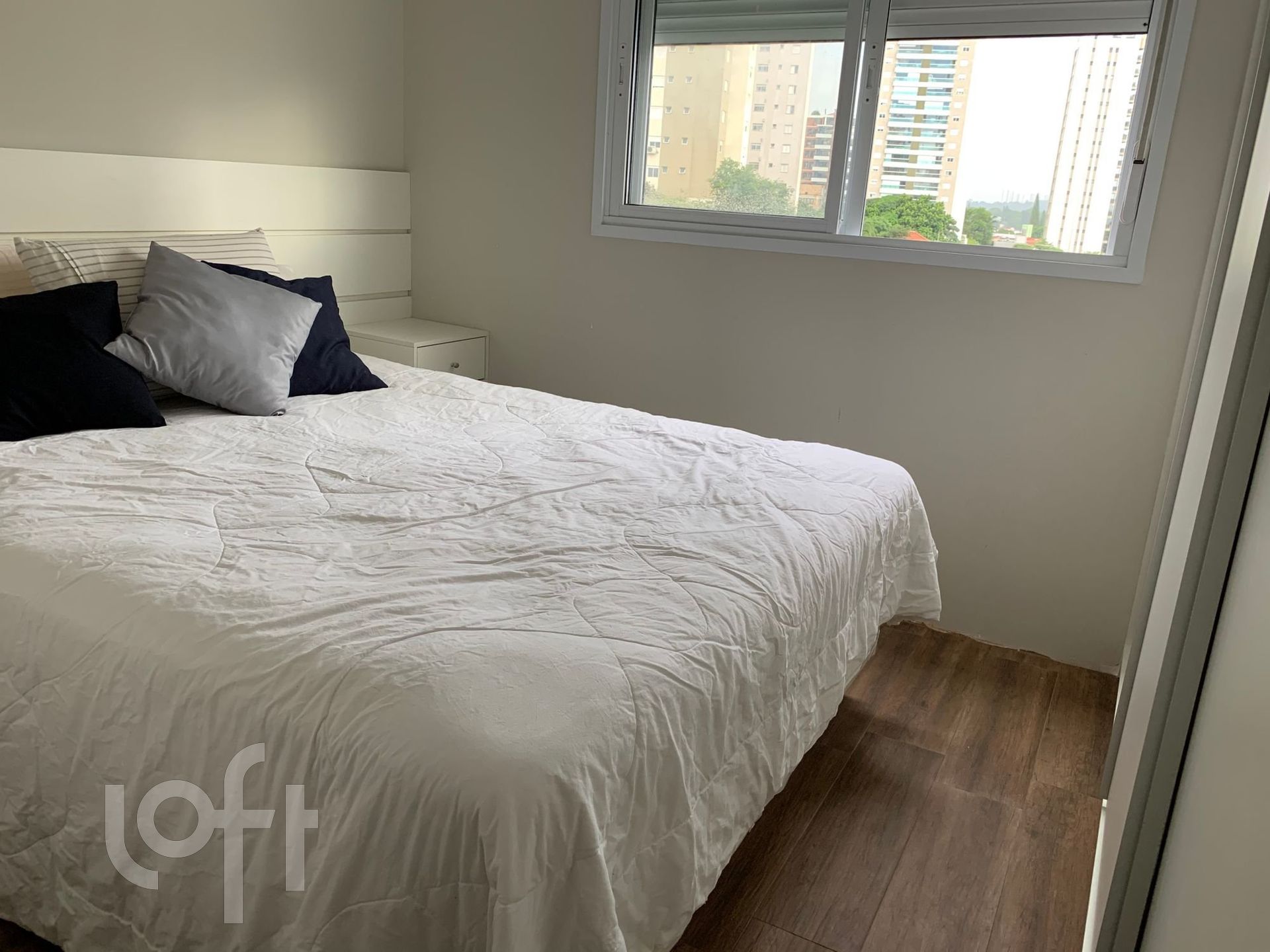 Apartamento à venda com 2 quartos, 70m² - Foto 17