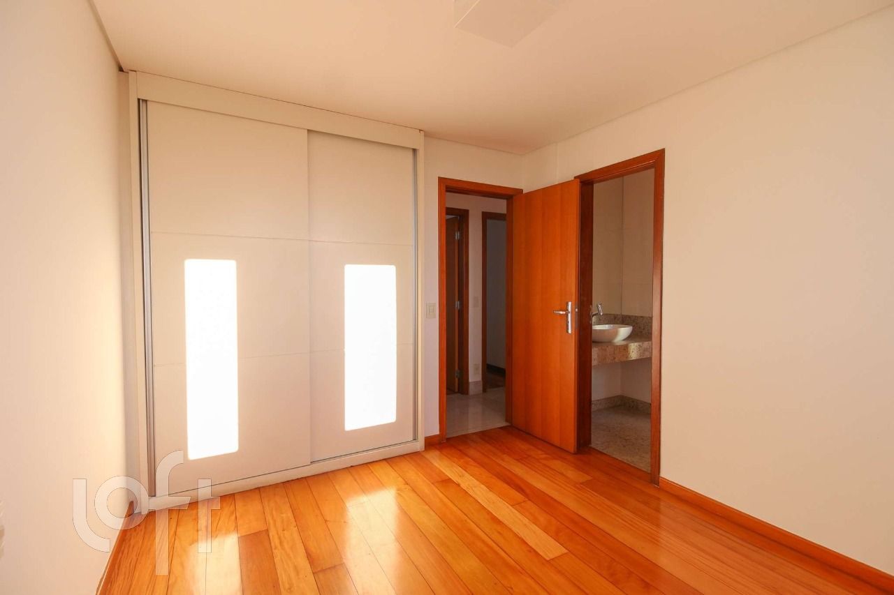 Apartamento à venda com 4 quartos, 142m² - Foto 13