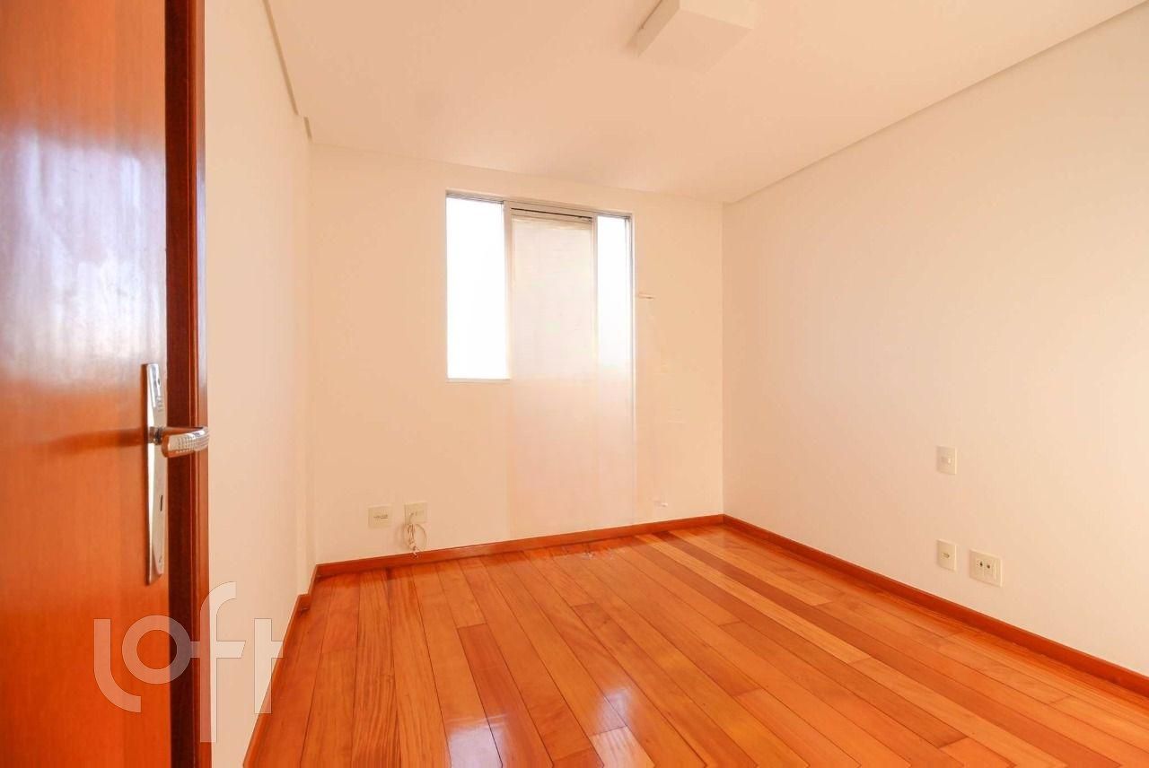 Apartamento à venda com 4 quartos, 142m² - Foto 16