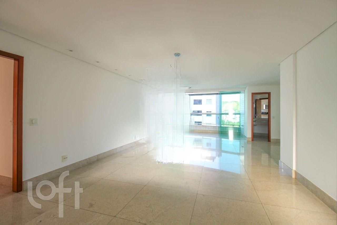 Apartamento à venda com 4 quartos, 142m² - Foto 1