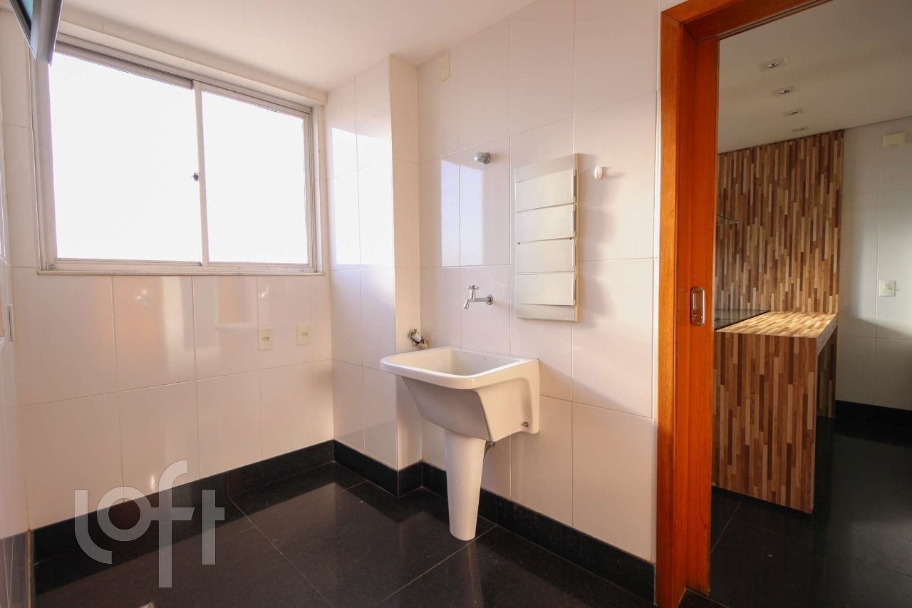 Apartamento à venda com 4 quartos, 142m² - Foto 24