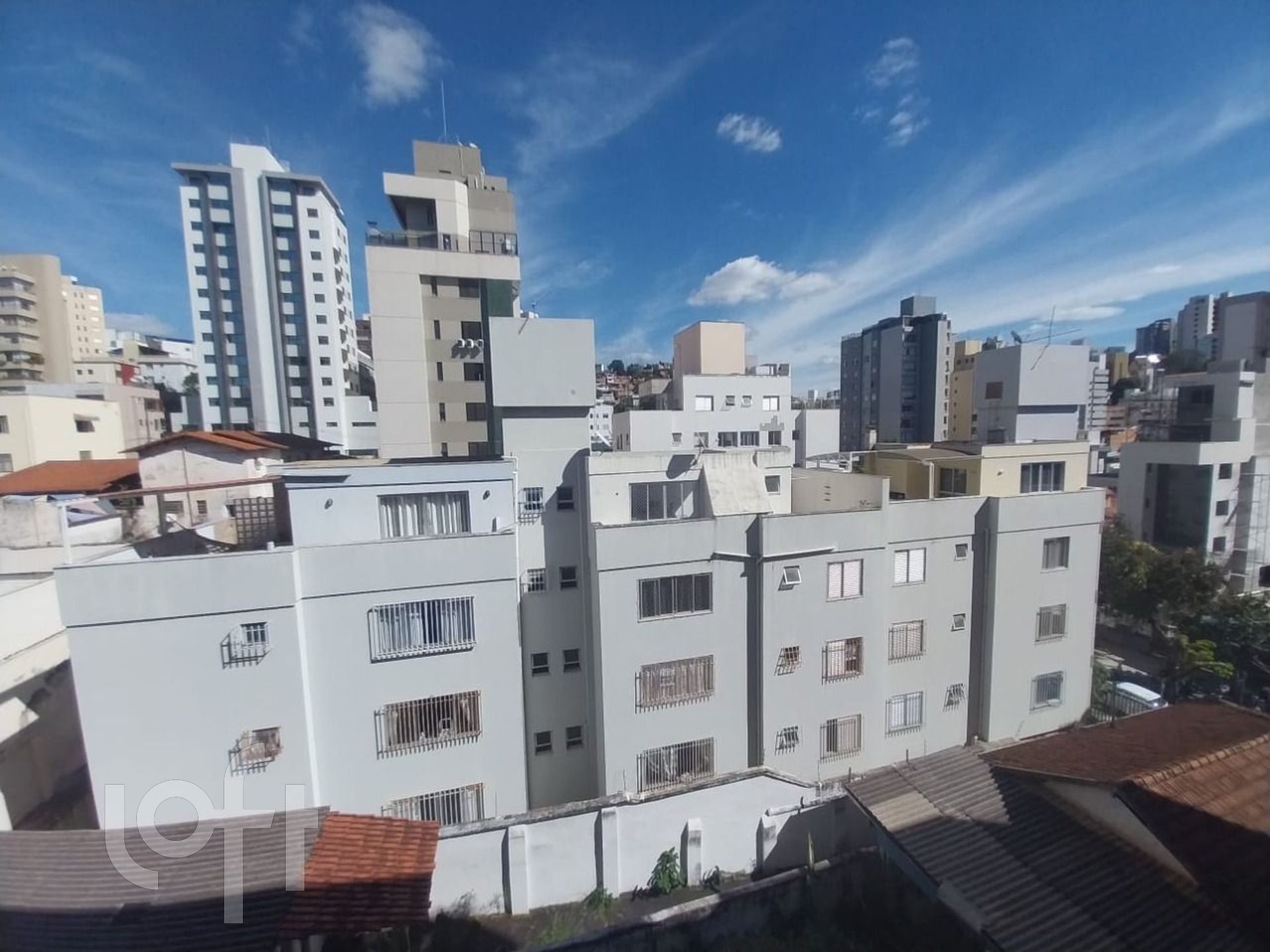 Apartamento à venda com 2 quartos, 58m² - Foto 4