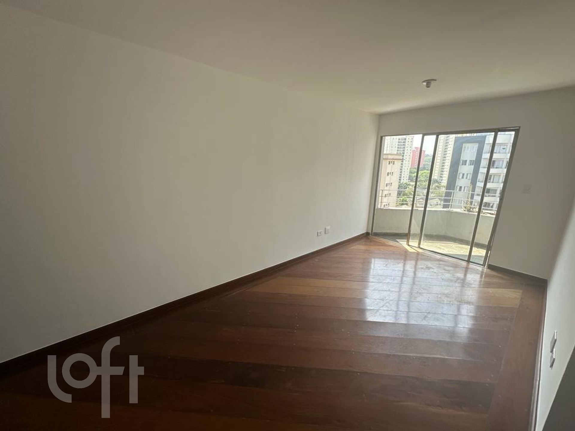 Apartamento à venda com 3 quartos, 138m² - Foto 4