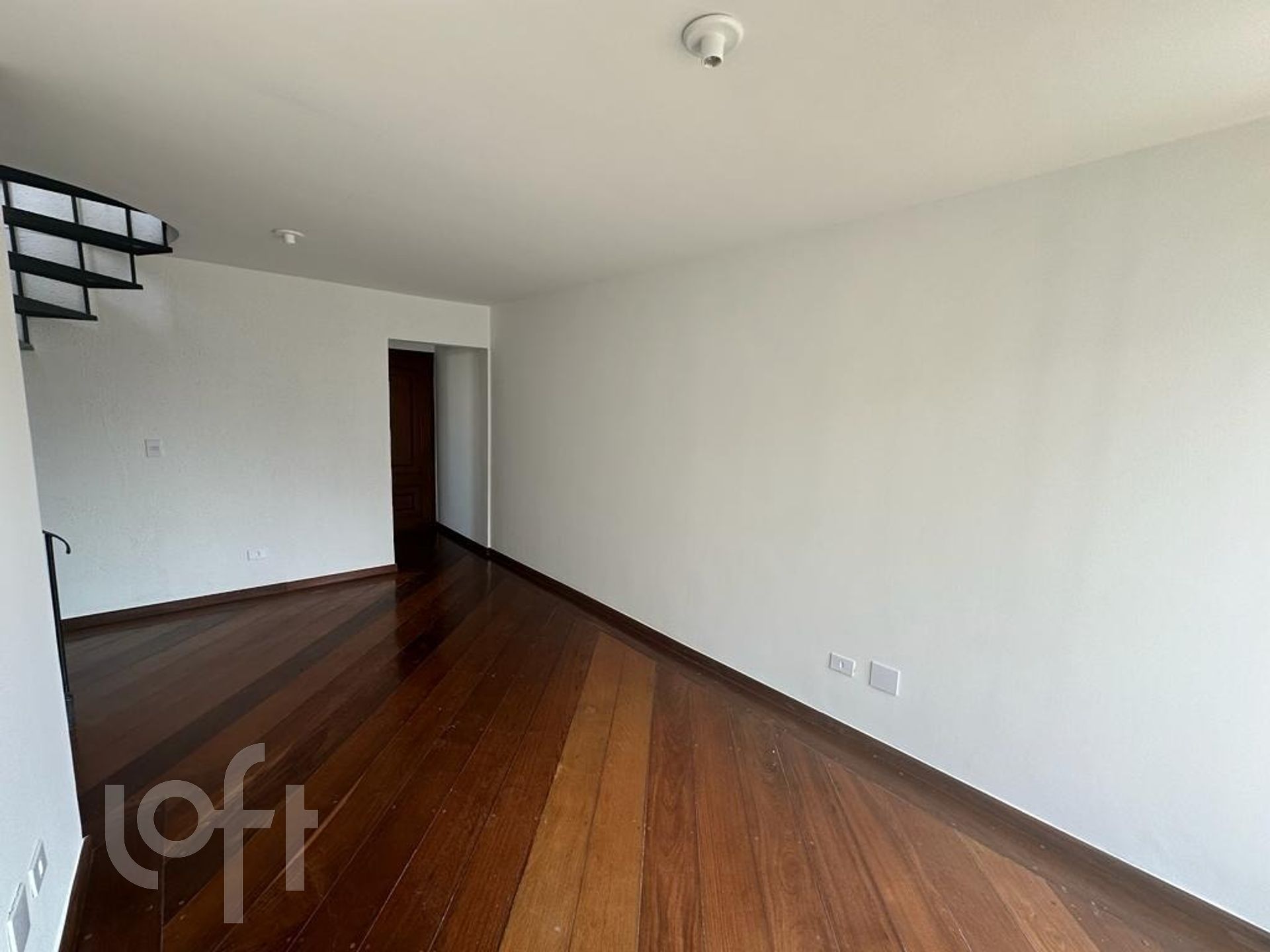 Apartamento à venda com 3 quartos, 138m² - Foto 2