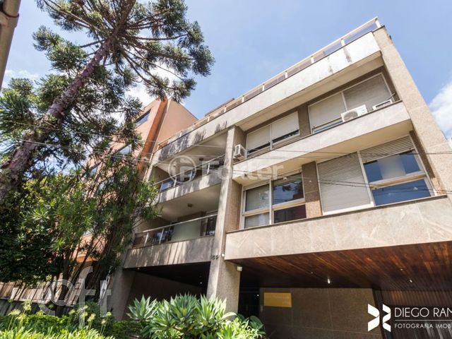 Apartamento com 296m², 3 dormitórios, 1 suíte, 3 vagas, Petrópolis em Porto Alegre