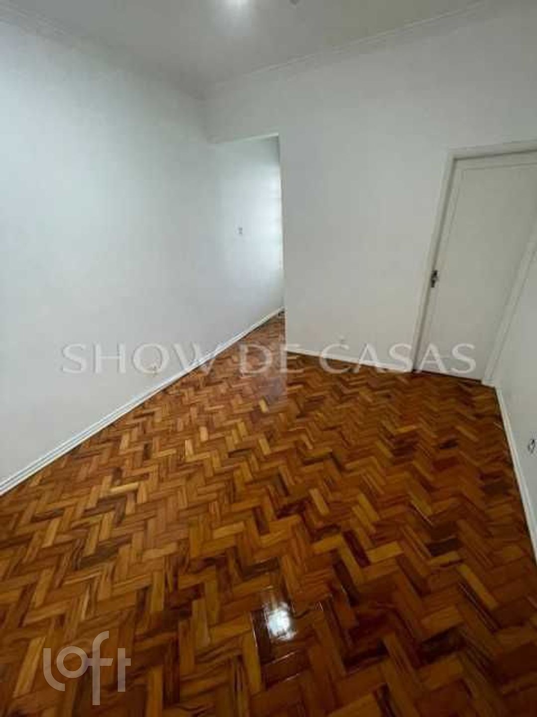 Apartamento à venda com 1 quarto, 50m² - Foto 3