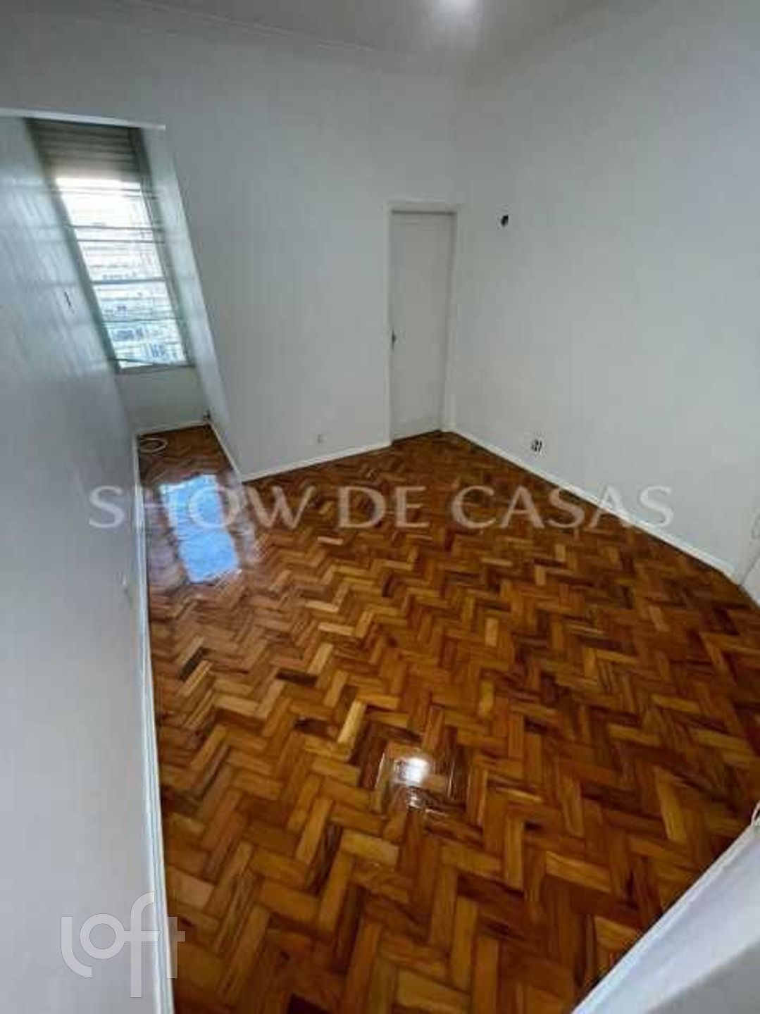 Apartamento à venda com 1 quarto, 50m² - Foto 1