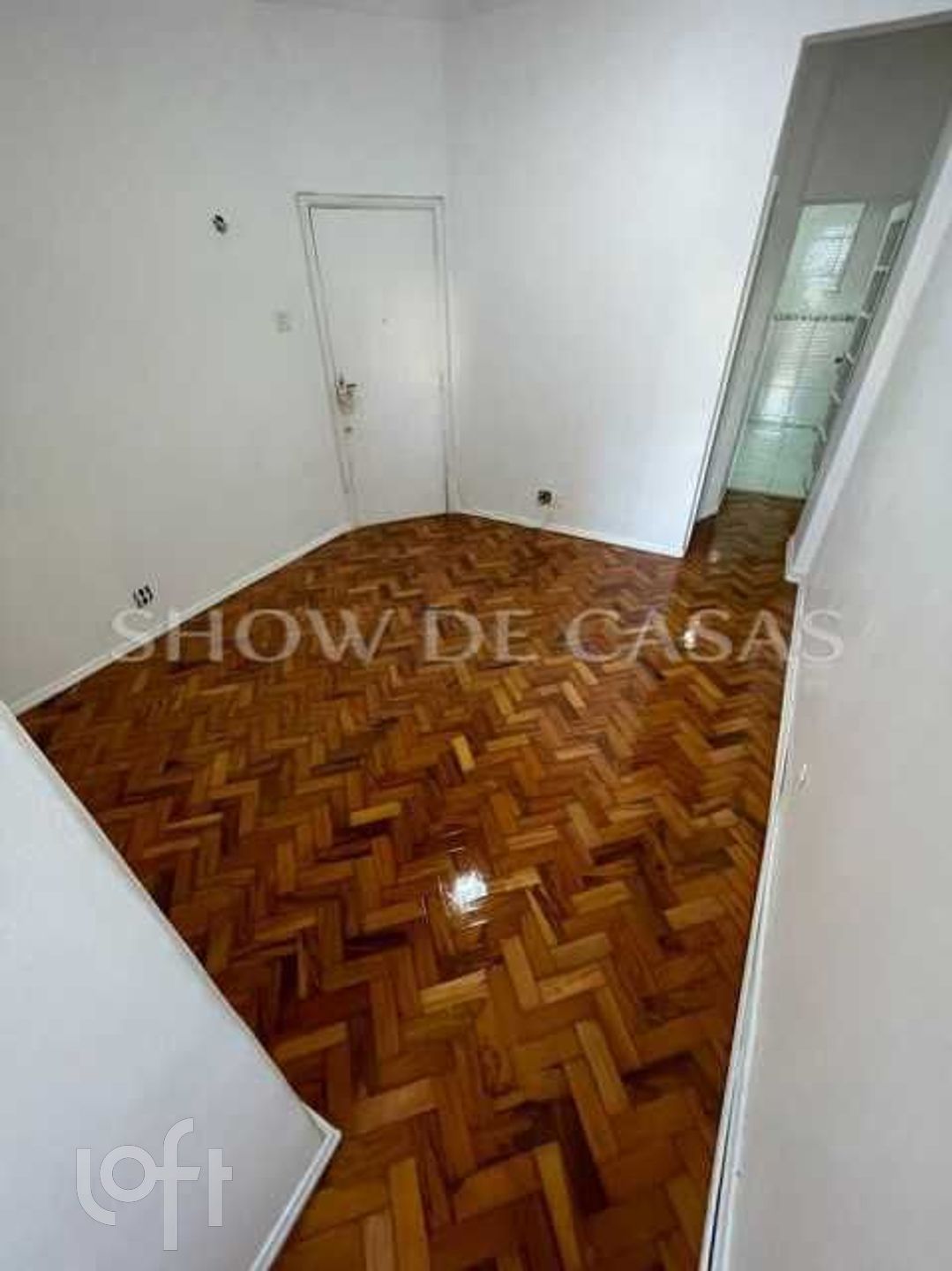 Apartamento à venda com 1 quarto, 50m² - Foto 2