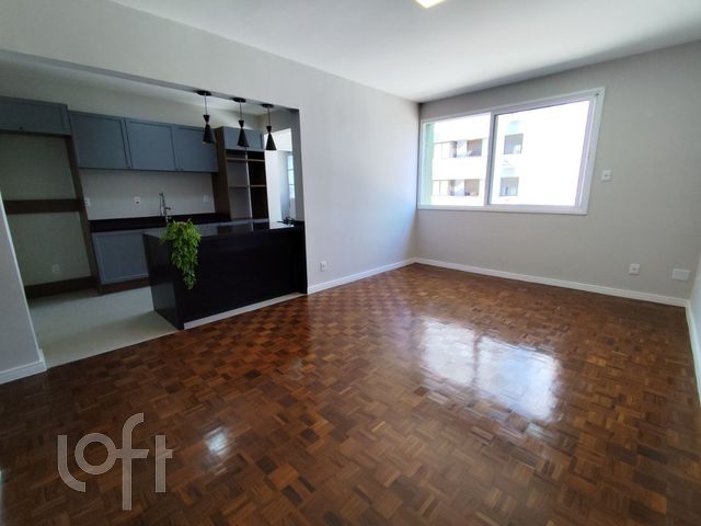 Apartamento com 82m², 2 dormitórios, 1 vaga, Menino Deus em Porto Alegre