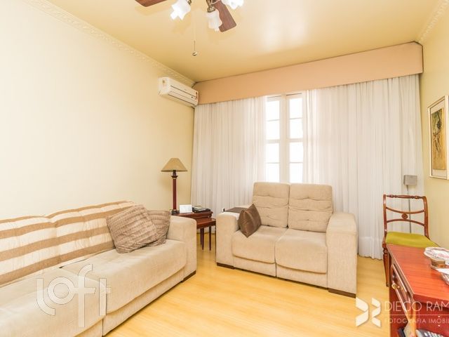 Apartamento com 110m², 3 dormitórios, 1 suíte, Auxiliadora em Porto Alegre