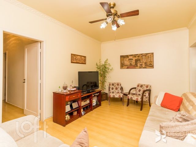 Apartamento com 110m², 3 dormitórios, 1 suíte, Auxiliadora em Porto Alegre