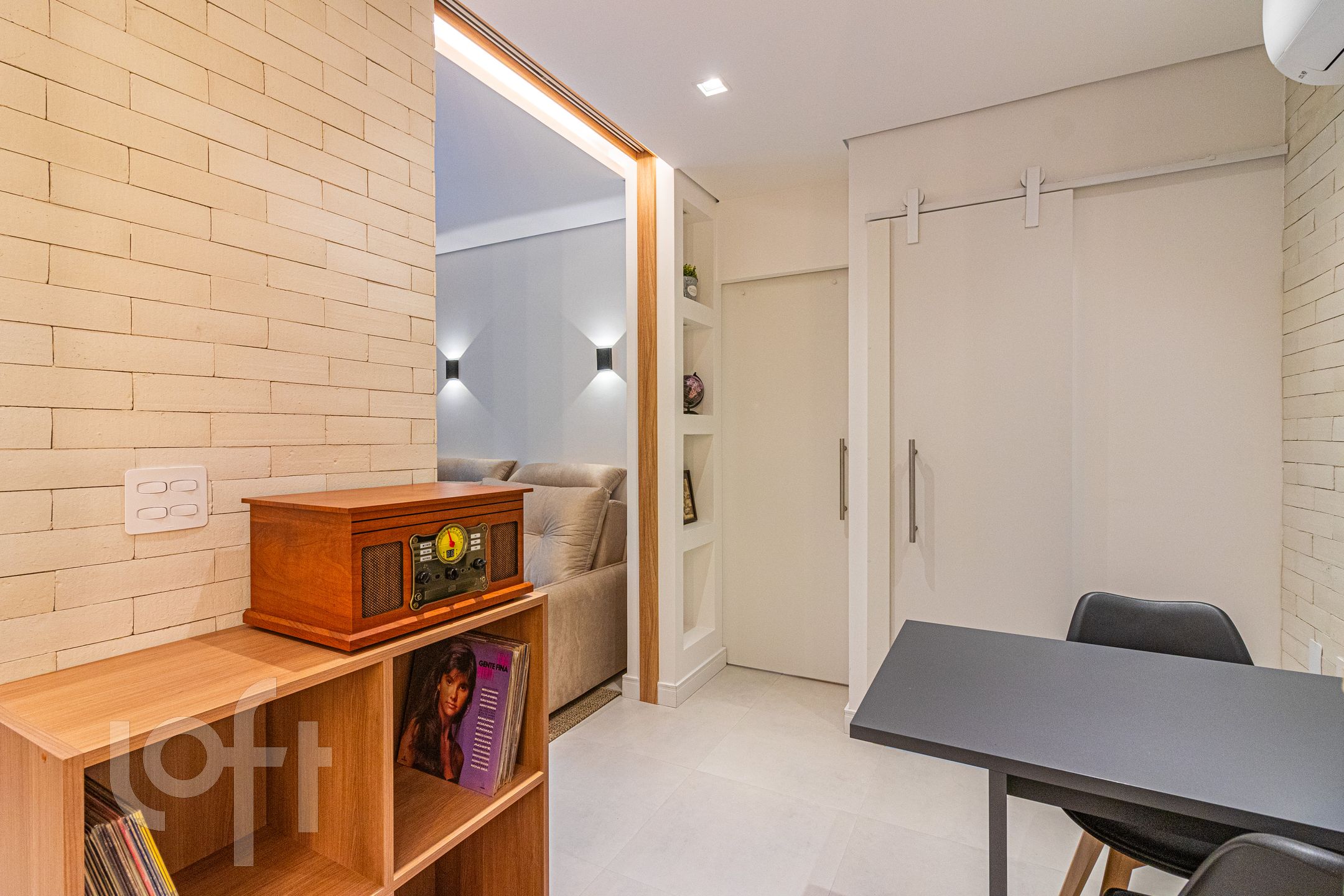 Apartamento à venda com 2 quartos, 65m² - Foto 18