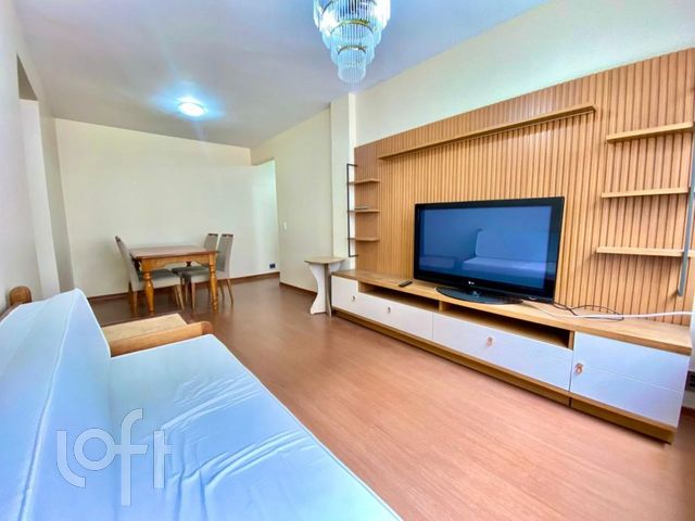 Apartamento com 81m², 2 dormitórios, 1 suíte, 1 vaga, Petrópolis em Porto Alegre