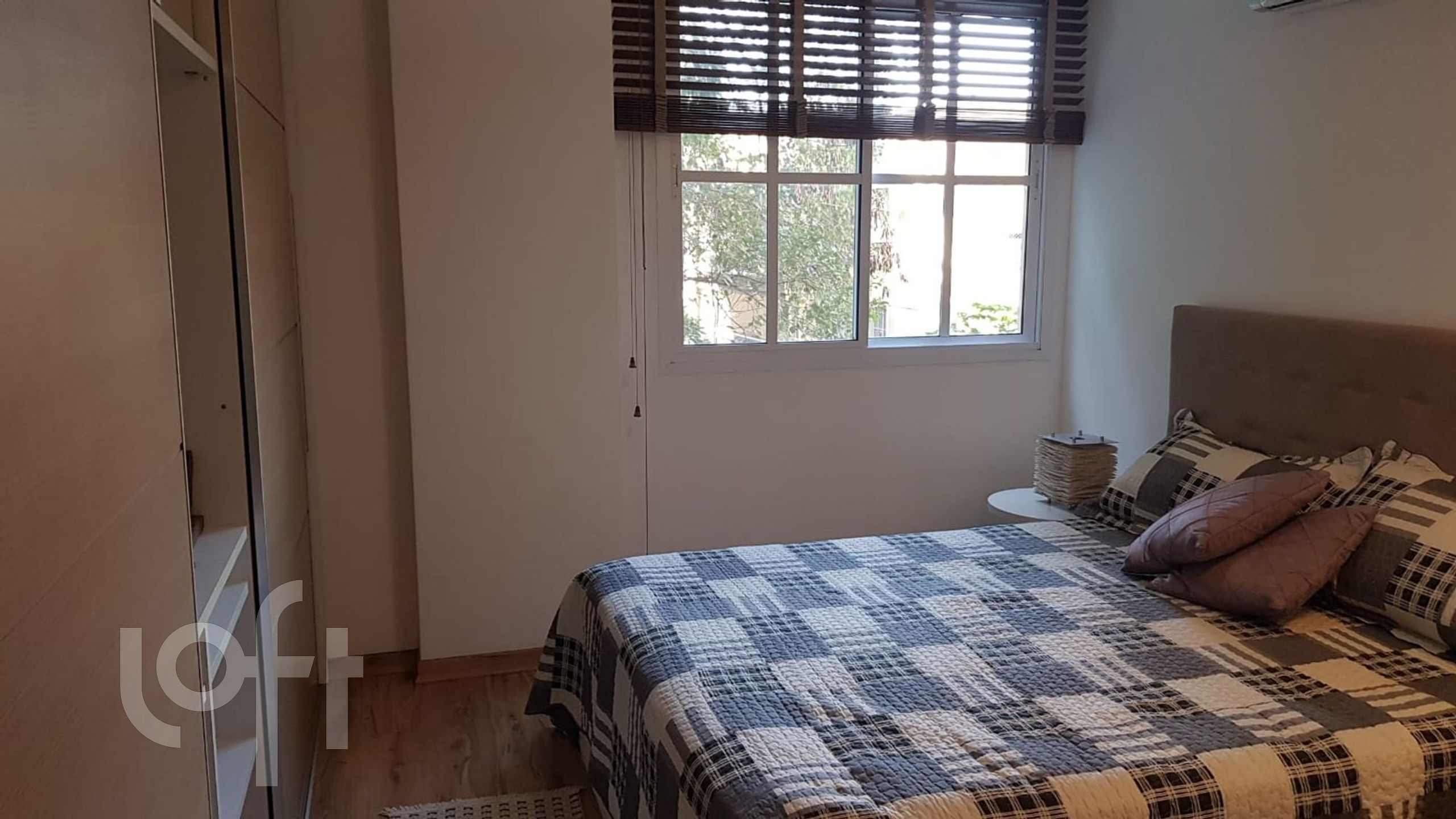 Apartamento à venda com 3 quartos, 180m² - Foto 3