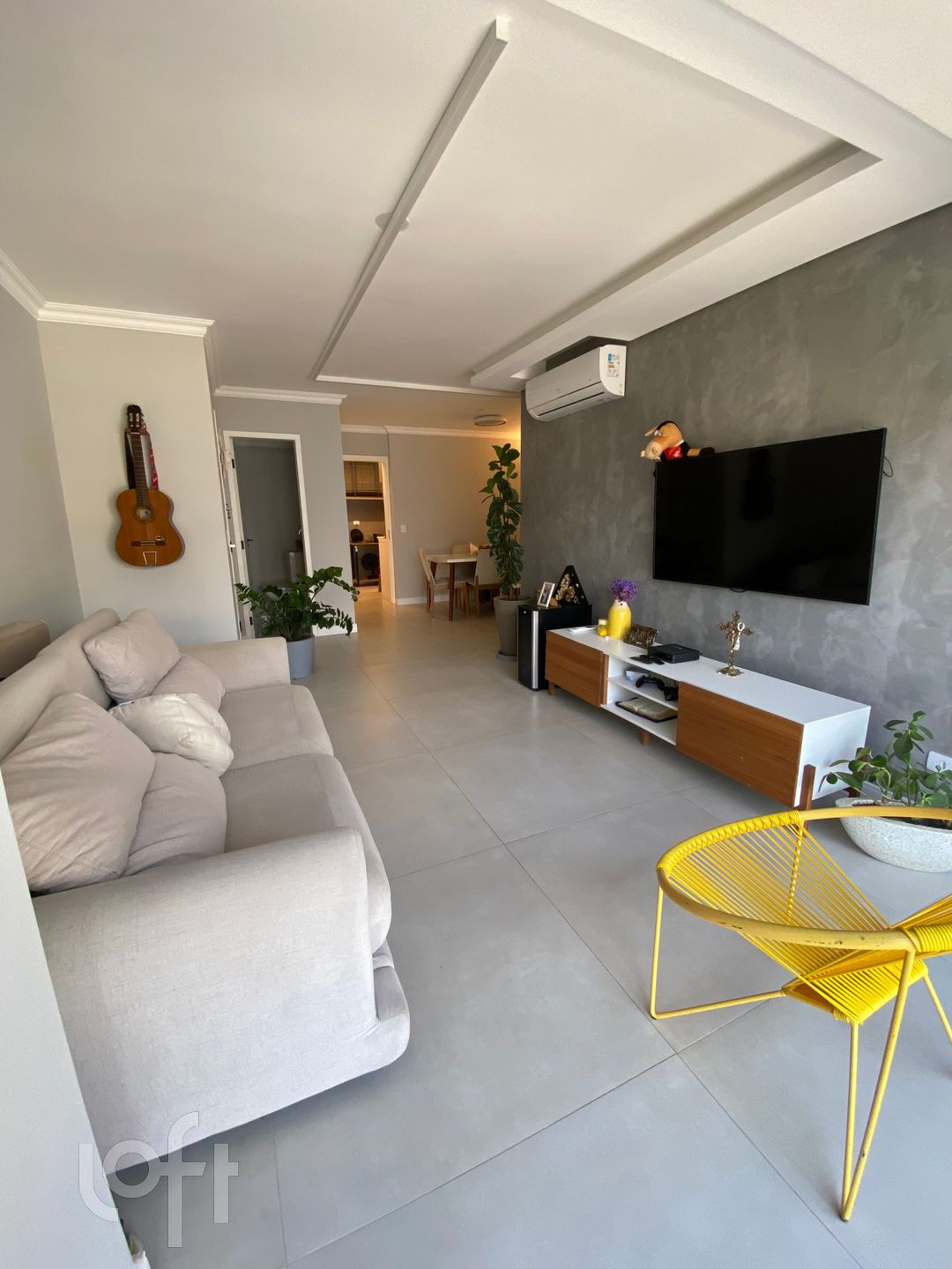 Apartamento à venda com 3 quartos, 98m² - Foto 2