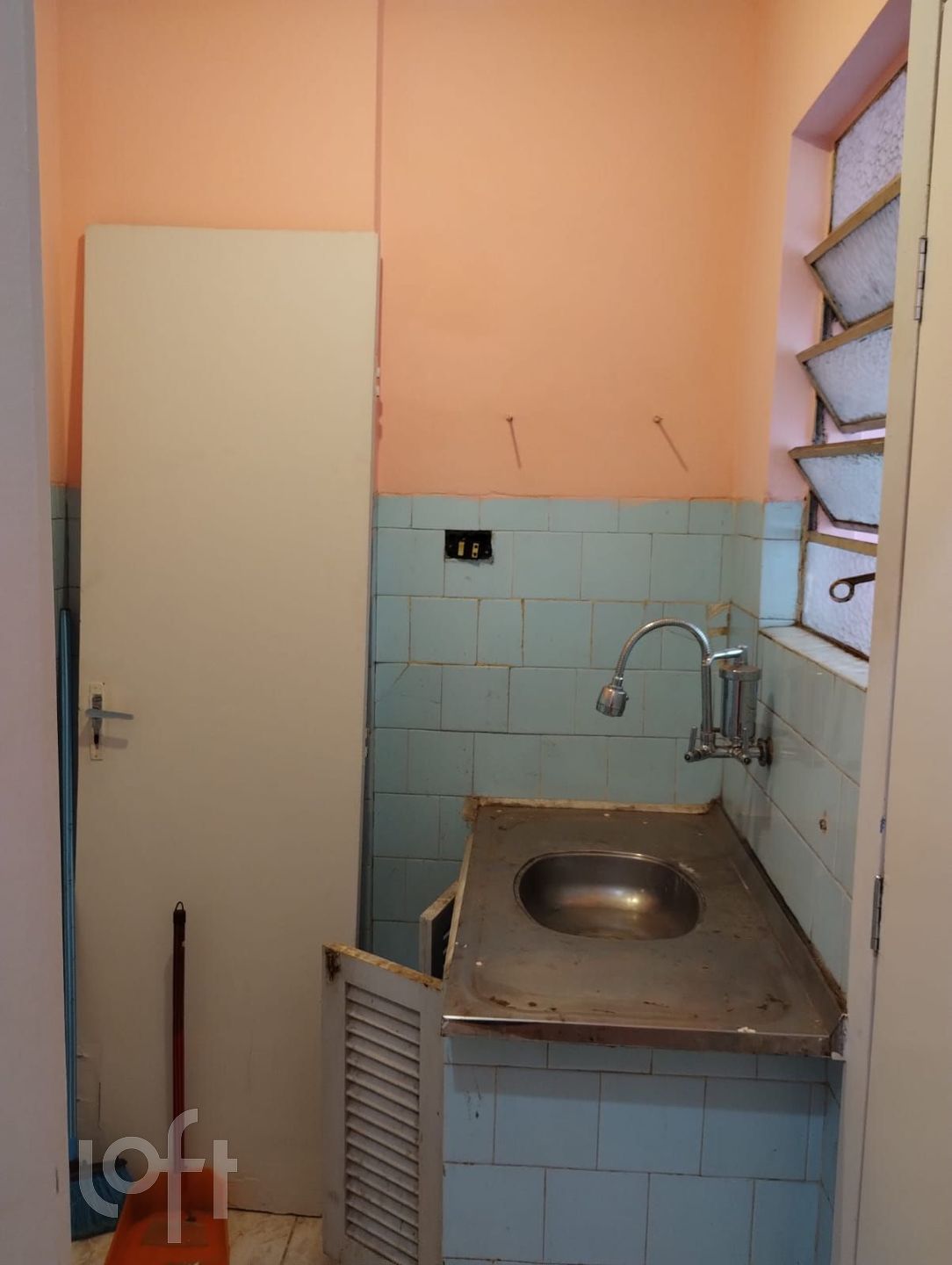 Apartamento à venda com 1 quarto, 40m² - Foto 4