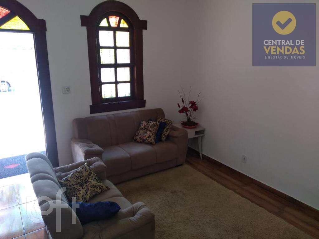 Casa à venda com 3 quartos, 360m² - Foto 2