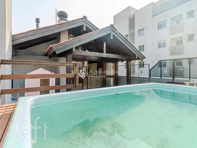 Apartamento com 313m², 3 dormitórios, 1 suíte, 3 vagas, Auxiliadora em Porto Alegre