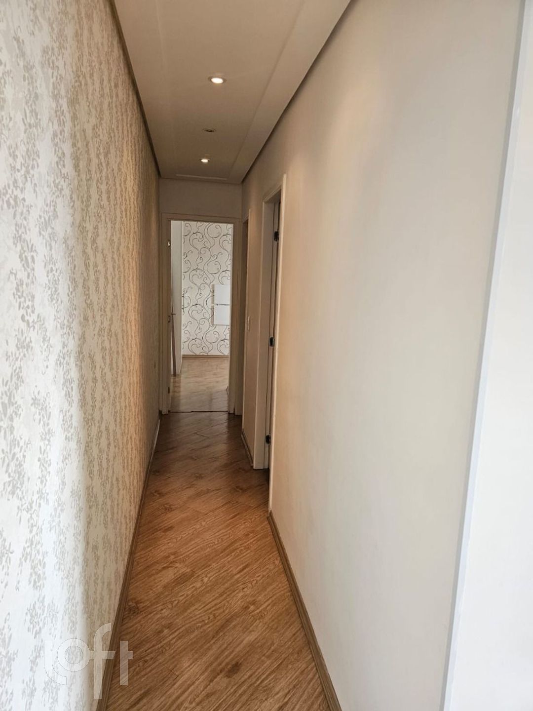 Apartamento à venda com 2 quartos, 64m² - Foto 11