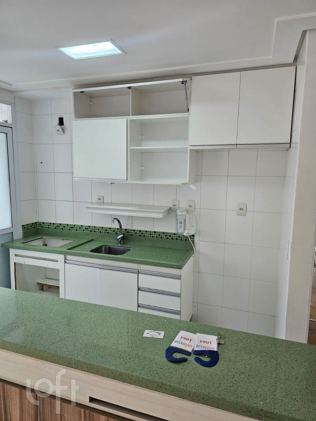 Apartamento à venda com 2 quartos, 64m² - Foto 7