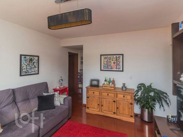 Apartamento com 80m², 2 dormitórios, 2 vagas, Menino Deus em Porto Alegre