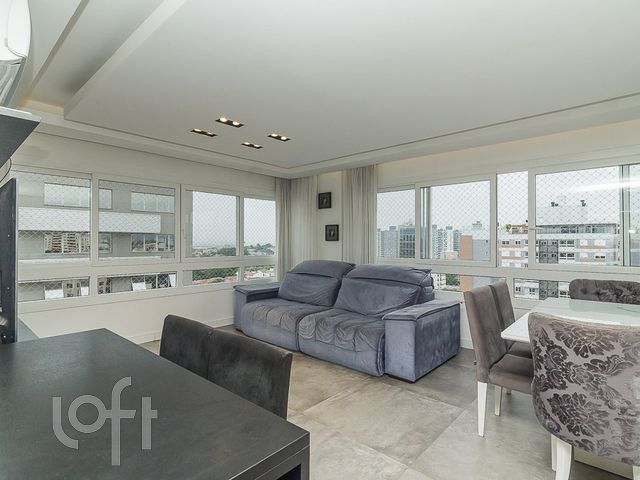 Apartamento com 91m², 3 dormitórios, 1 suíte, 2 vagas, Cristo Redentor em Porto Alegre